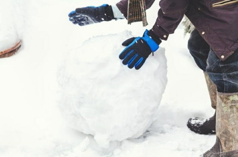 kids building snowball like compound interest